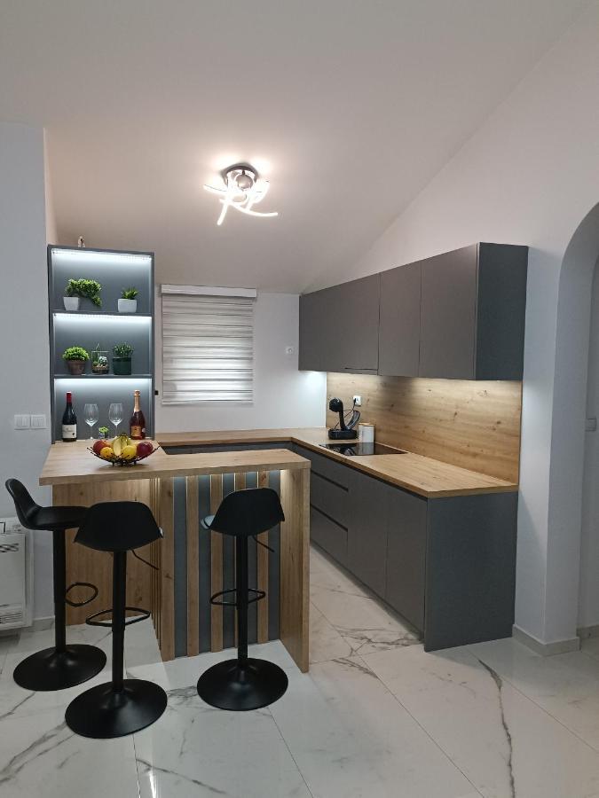 Solis Apartments Kotor Bagian luar foto